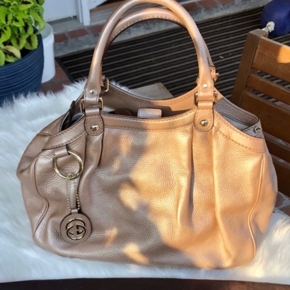 Authentic GUCCI Pebbled Leather Sukey bag - metallic Dusty Rose Gold - Picture 1 of 13